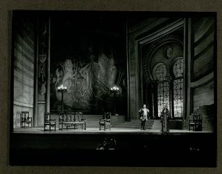 Giovanni Gronchi al Teatro alla Scala di Milano per la rappresentazione dell'Ernani di Giuseppe Verdi in occasione dell'inaugurazione della XXXVII Fiera di Milano