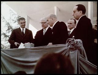 Giovanni Gronchi inaugura il Centro nucleare di Ispra