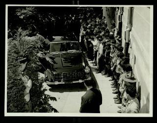 Giovanni Gronchi visita a Roma il Collegio San Gabriele