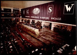 L'inaugurazione della X Conferenza internazionale di servizio sociale a Roma l'8 gennaio 1961