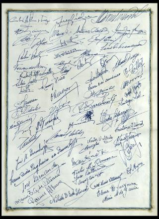 Giovanni Gronchi visita il "Club atletico provincial de Rosario" in Argentina nel febbraio 1961