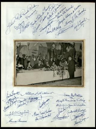Giovanni Gronchi visita il "Club atletico provincial de Rosario" in Argentina nel febbraio 1961
