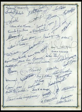 Giovanni Gronchi visita il "Club atletico provincial de Rosario" in Argentina nel febbraio 1961