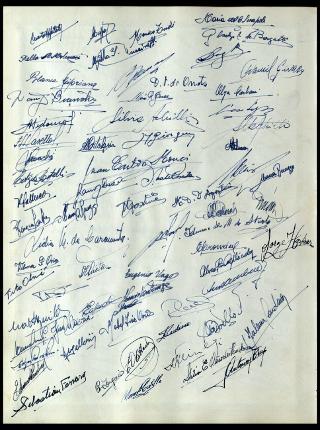 Giovanni Gronchi visita il "Club atletico provincial de Rosario" in Argentina nel febbraio 1961