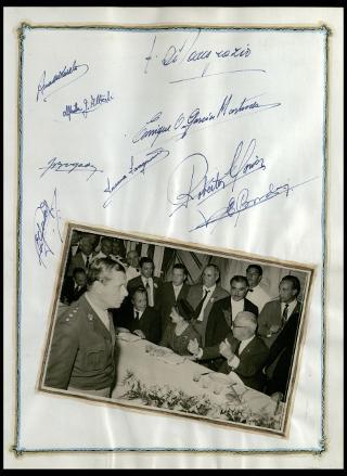 Giovanni Gronchi visita il "Club atletico provincial de Rosario" in Argentina nel febbraio 1961