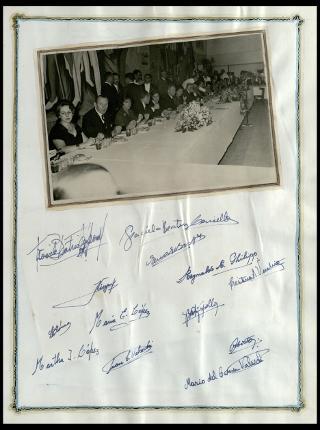 Giovanni Gronchi visita il "Club atletico provincial de Rosario" in Argentina nel febbraio 1961