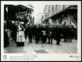 Giovanni Gronchi all'inaugurazione del monumento ai caduti a Parma