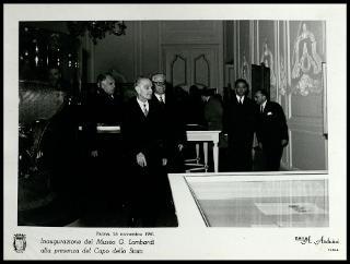 Giovanni Gronchi all'inaugurazione del monumento ai caduti a Parma