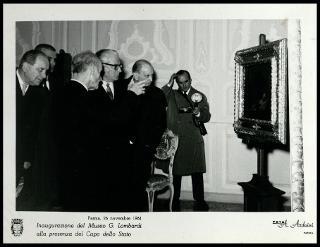 Giovanni Gronchi all'inaugurazione del monumento ai caduti a Parma