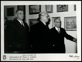 Giovanni Gronchi all'inaugurazione del monumento ai caduti a Parma