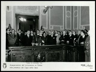 Giovanni Gronchi all'inaugurazione del monumento ai caduti a Parma