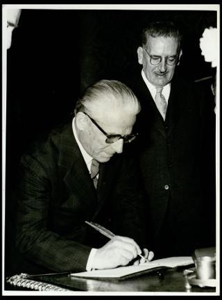 Giovanni Gronchi visita Cagliari