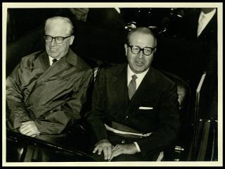 Giovanni Gronchi in visita a Mantova partecipa al congresso della Società "Dante Alighieri"