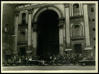 Giovanni Gronchi in visita a Mantova partecipa al congresso della Società "Dante Alighieri"