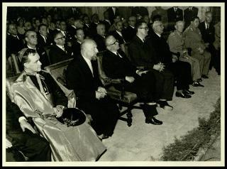 Giovanni Gronchi in visita a Mantova partecipa al congresso della Società "Dante Alighieri"