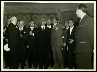 Giovanni Gronchi in visita a Mantova partecipa al congresso della Società "Dante Alighieri"