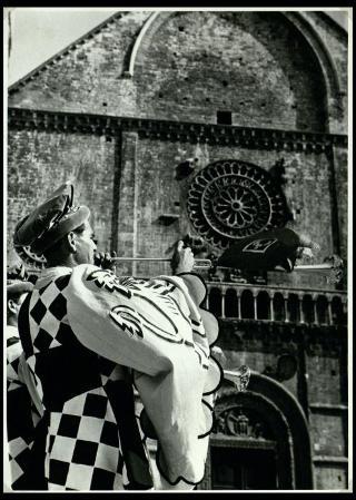 Il Calendimaggio di Assisi del 1957