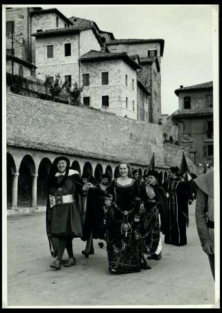 Il Calendimaggio di Assisi del 1957