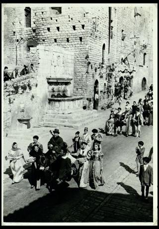 Il Calendimaggio di Assisi del 1957