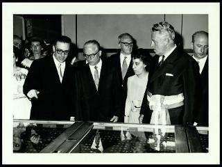 Il Presidente della Repubblica Giovanni Gronchi a Genova inaugura il nuovo "Palazzo Rosso"