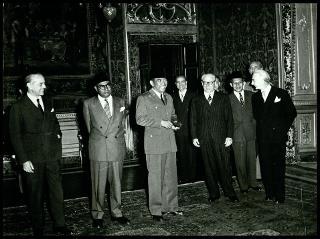 Giovanni Gronchi riceve a Roma il Presidente dell'Indonesia Akmed Sukarno