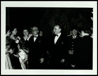 Giovanni Gronchi riceve a Roma il Presidente dell'Indonesia Akmed Sukarno