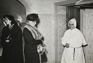 Visita di Ida Einaudi Pellegrini all'Orfanotrofio maschile Vittorio Emanuele II (Parma)