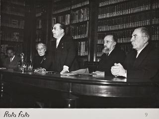 Intervento del Presidente della Repubblica Luigi Einaudi alla cerimonia inaugurale della Sala e della Mostra Manzoniana nella Biblioteca Nazionale di Brera (Milano)