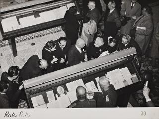 Intervento del Presidente della Repubblica Luigi Einaudi alla cerimonia inaugurale della Sala e della Mostra Manzoniana nella Biblioteca Nazionale di Brera (Milano)