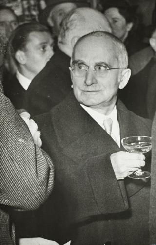 Intervento del Presidente della Repubblica Luigi Einaudi e della moglie Ida alla inaugurazione della 54^ Fiera Internazionale dell'Agricoltura e dei Cavalli (Verona)