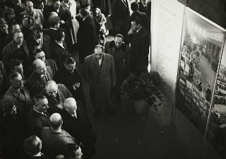 Intervento del Presidente della Repubblica Luigi Einaudi e della moglie Ida alla inaugurazione della 54^ Fiera Internazionale dell'Agricoltura e dei Cavalli (Verona)