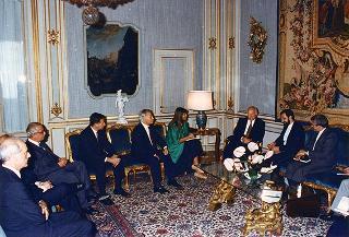 Il Presidente Scalfaro con Alì Akbar Velayati, Ministro degli esteri dell'Iran