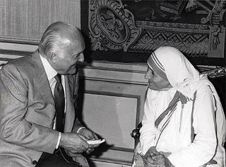 Incontro del Presidente della Repubblica Oscar Luigi Scalfaro con Madre Teresa di Calcutta