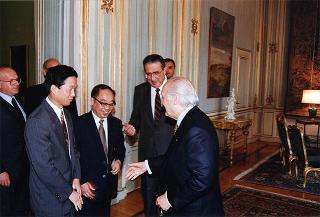 Incontro del Presidente della Repubblica Oscar Luigi Scalfaro con Jia Chunwang, Ministro dell'interno della Repubblica Popolare Cinese, accompagnato da Franco Nobili, Presidente dell'IRI