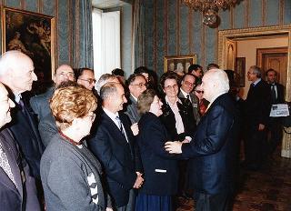 Il Presidente della Repubblica Oscar Luigi Scalfaro riceve in udienza una delegazione di partecipanti al Congresso nazionale dell'Unione cattolica italiana insegnanti medi