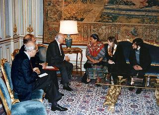 Incontro del Presidente della Repubblica Oscar Luigi Scalfaro con Rigoberta Menchù Tum, Premio Nobel per la pace