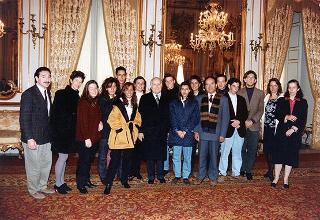 Incontro del  Presidente della Repubblica Oscar Luigi Scalfaro con una Delegazione di studenti della scuola italiana &quot;Vittorio Montiglio&quot; di Santiago del Cile