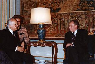Il Presidente della Repubblica Oscar Luigi Scalfaro incontra Hrvoje Sarinic, primo Ministro della Repubblica di Croazia