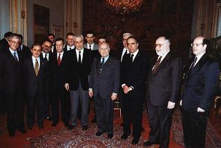 Il Presidente della Repubblica Oscar Luigi Scalfaro riceve una delegazione dell'Associazione Nazionale Comuni italiani
