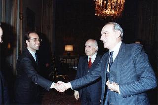 Il Presidente della Repubblica Oscar Luigi Scalfaro riceve in udienza Gianni Faustini, Presidente del Consiglio nazionale dell'Ordine dei giornalisti