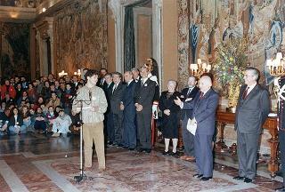 Il Presidente della Repubblica Oscar Luigi Scalfaro riceve in udienza l'on. Rosa Russo Jervolino, Ministro della pubblica istruzione, con alcuni studenti e docenti del &quot;Progetto Giovani 1993&quot;