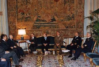 Il Presidente della Repubblica Oscar Luigi Scalfaro riceve i componenti del Consiglio dell'Ordine militare d'Italia