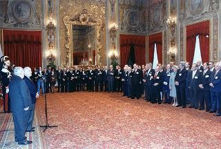 On. Egidio Ariosto, Presidente dell'Unione dei consoli onorari in Italia, con i partecipanti alla XVII Assemblea nazionale dell'UCOI
