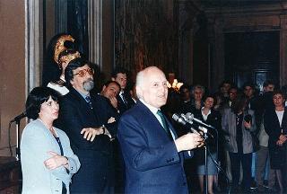 Il Presidente della Repubblica Oscar Luigi Scalfaro incontra gli studenti del Liceo scientifico &quot;F. Severi&quot; di Frosinone