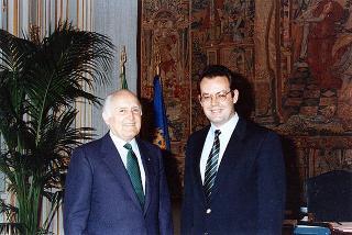 Il Presidente della Repubblica Oscar Luigi Scalfaro in udienza privata con Paolo Viana
