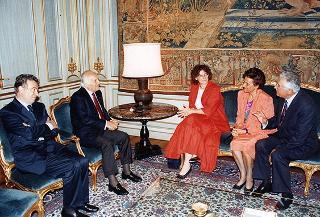 Il Presidente della Repubblica Oscar Luigi Scalfaro incontra l'on. Lucia Fronza Crepaz, con Danilo e Annamaria Zanzucchi, responsabili centrali del Movimento famiglie nuove