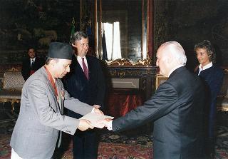 Presentazione di lettere credenziali: S.E. Keshav Raj Jha, nuovo ambasciatore del Regno del Nepal