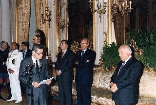 Francesco Colucci, Presidente della Confcommercio, con componenti della Giunta e del Consiglio generale