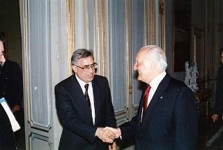 Il Presidente della Repubblica Oscar Luigi Scalfaro incontra Antonio Fazio, governatore della Banca d'Italia