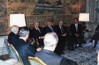 Il Presidente della Repubblica Oscar Luigi Scalfaro incontra l'avv. Vittorio Chiusano, Presidente dell'Unione delle Camere penali italiane, ed esponenti dell'Unione
